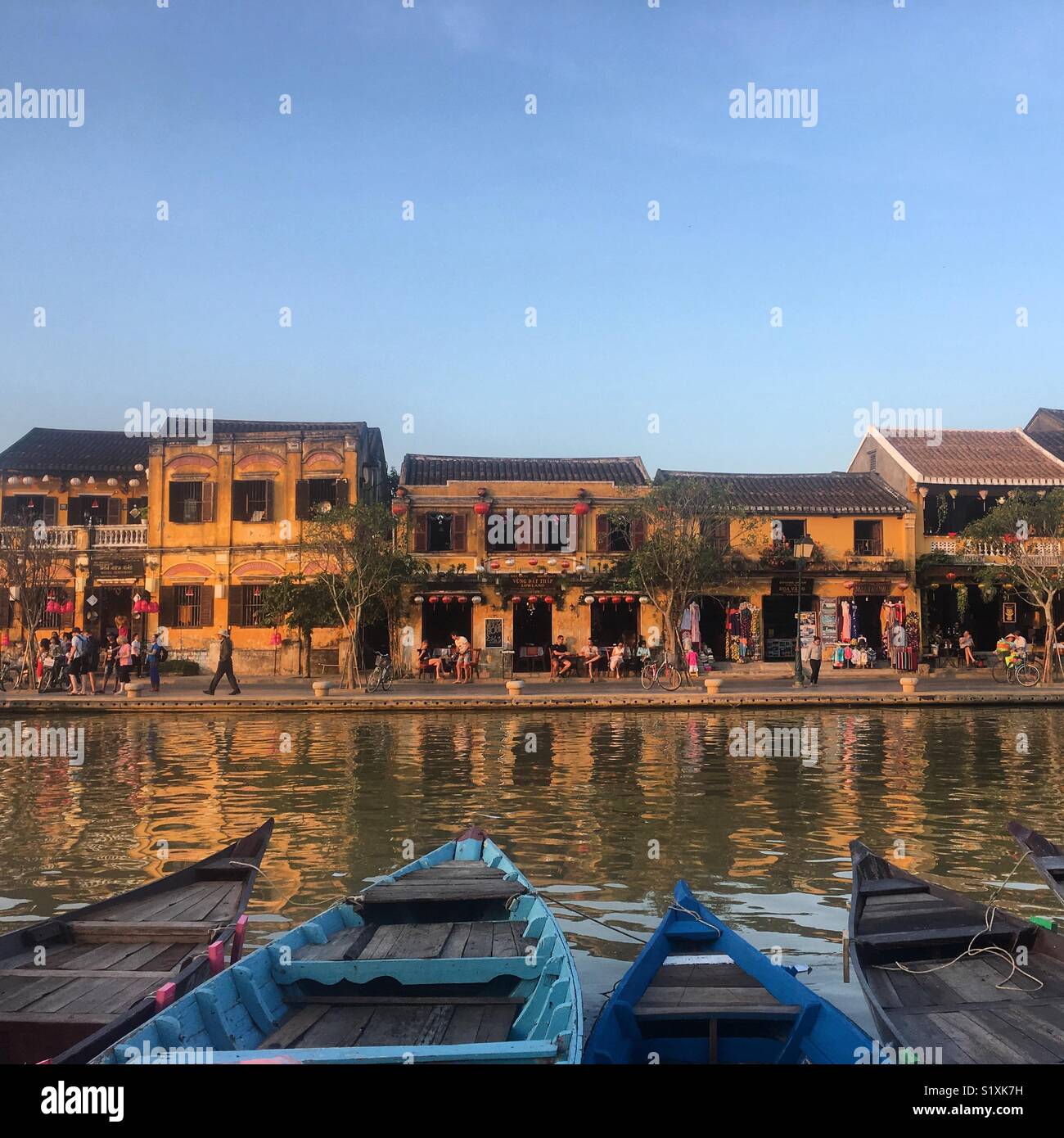 Hoi An au cours de l'heure d'or - Image de stock capturée avec un smartphone
