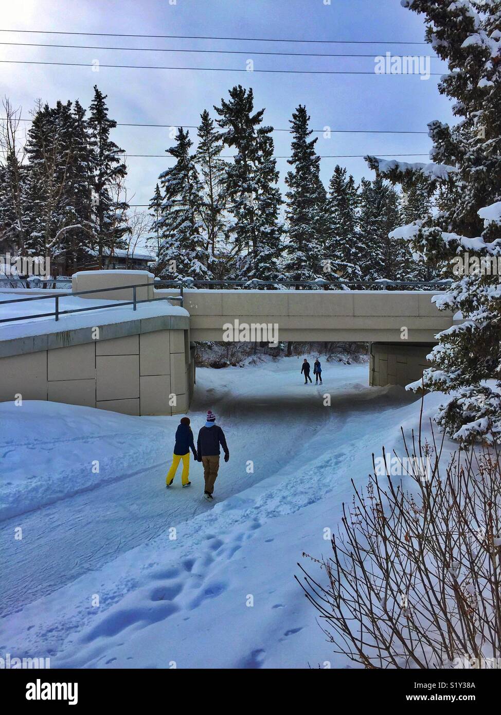 Outdoor skating sur Bowness Lagoon - Image de stock capturée avec un smartphone