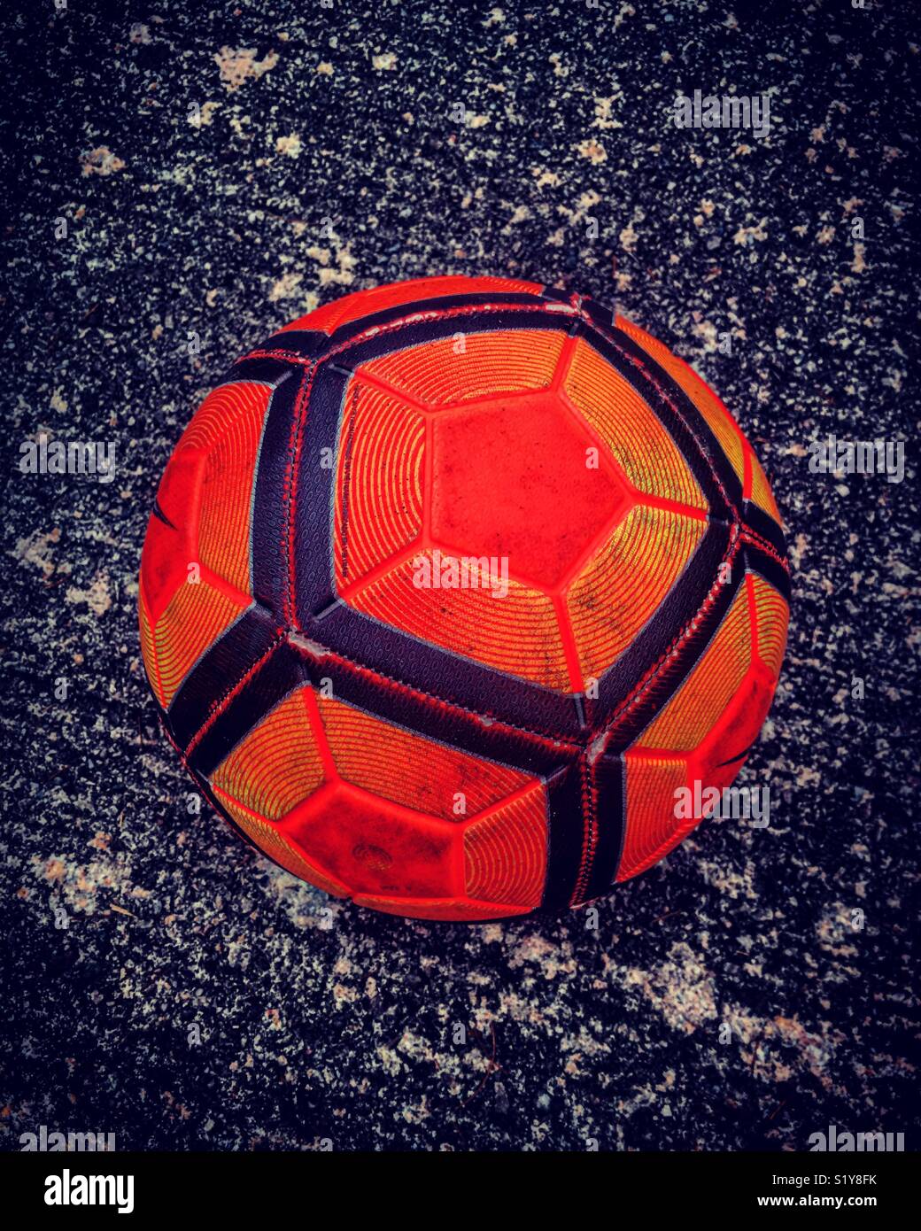 Ballon de football Orange Banque D'Images