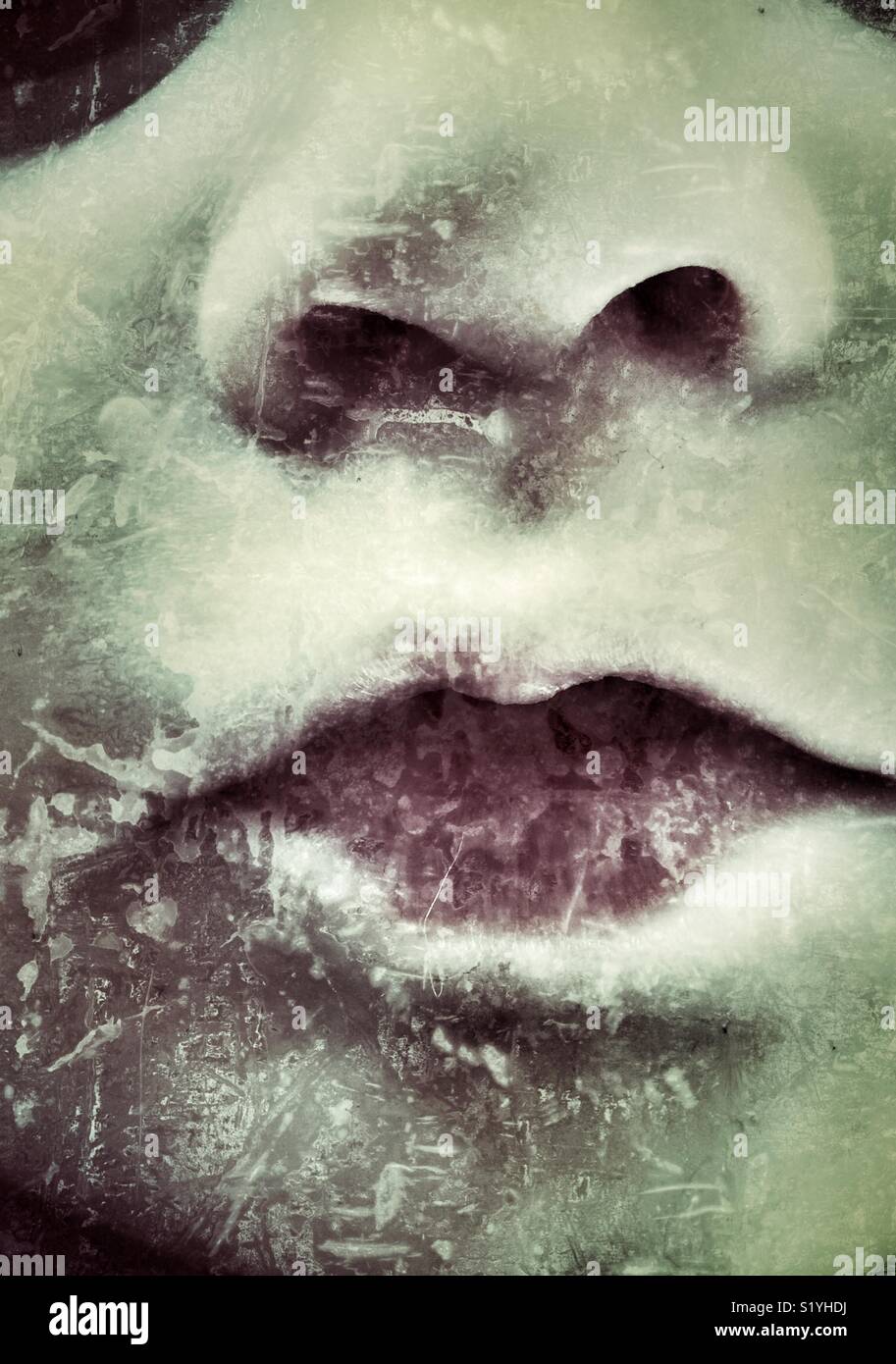Grungy close up d'un Nez et lèvres d'un visage de bébé Banque D'Images