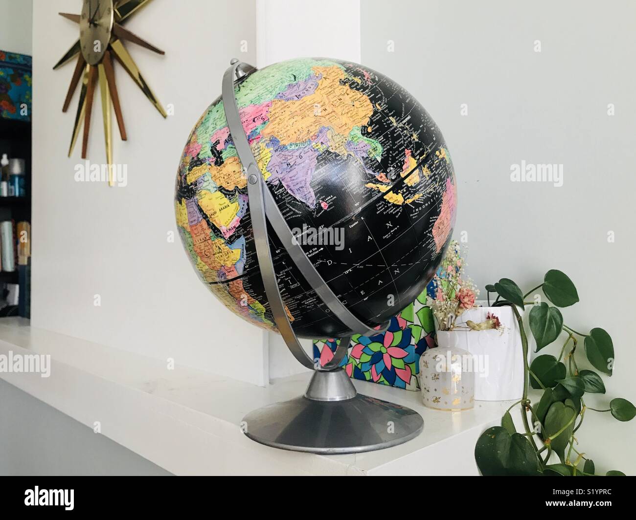 Globe de couleur vive pour inspirer world travel Banque D'Images