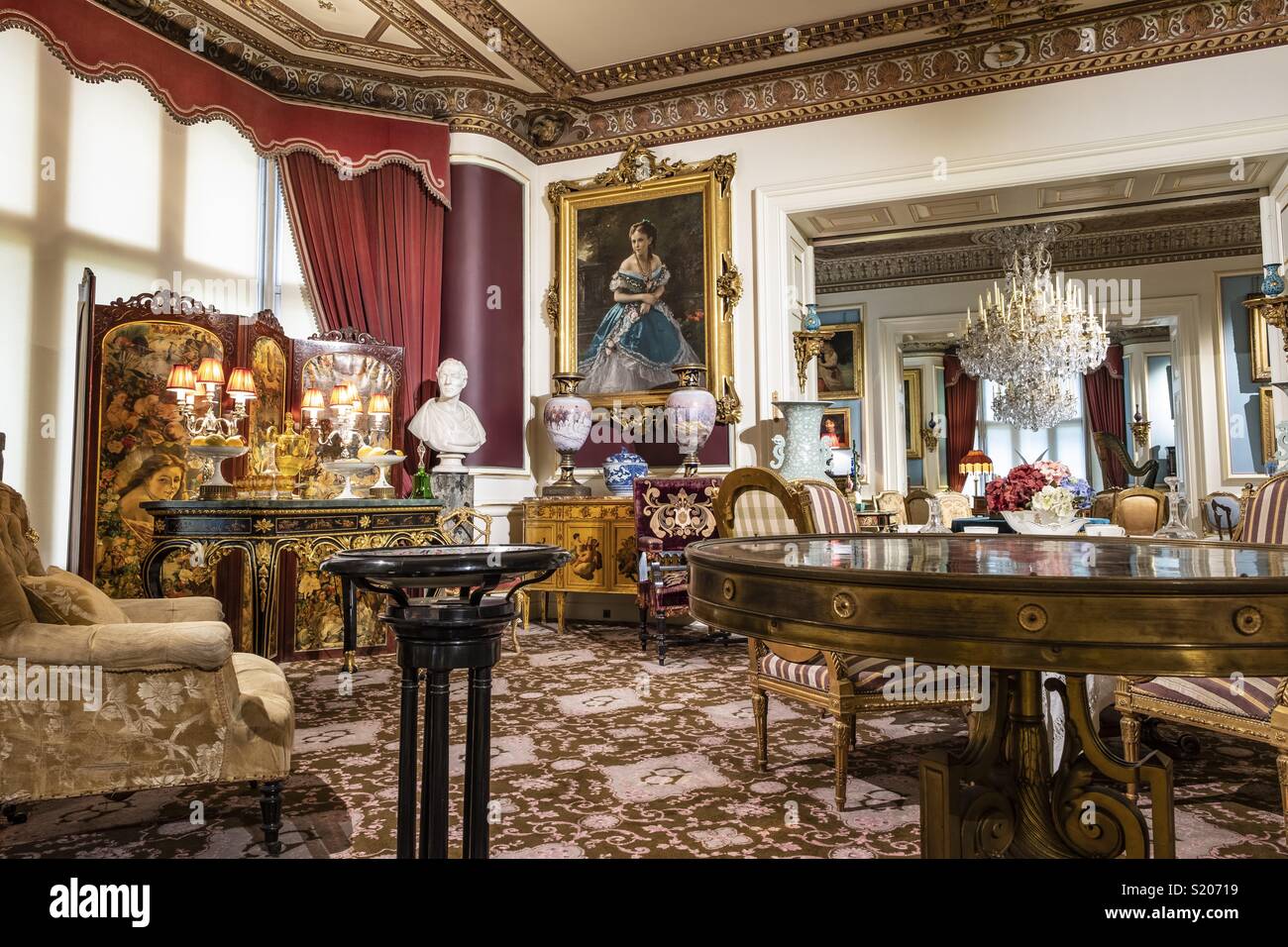 À l'intérieur de Cliffe Castle Museum, Bradford, West Yorkshire, Angleterre. Banque D'Images