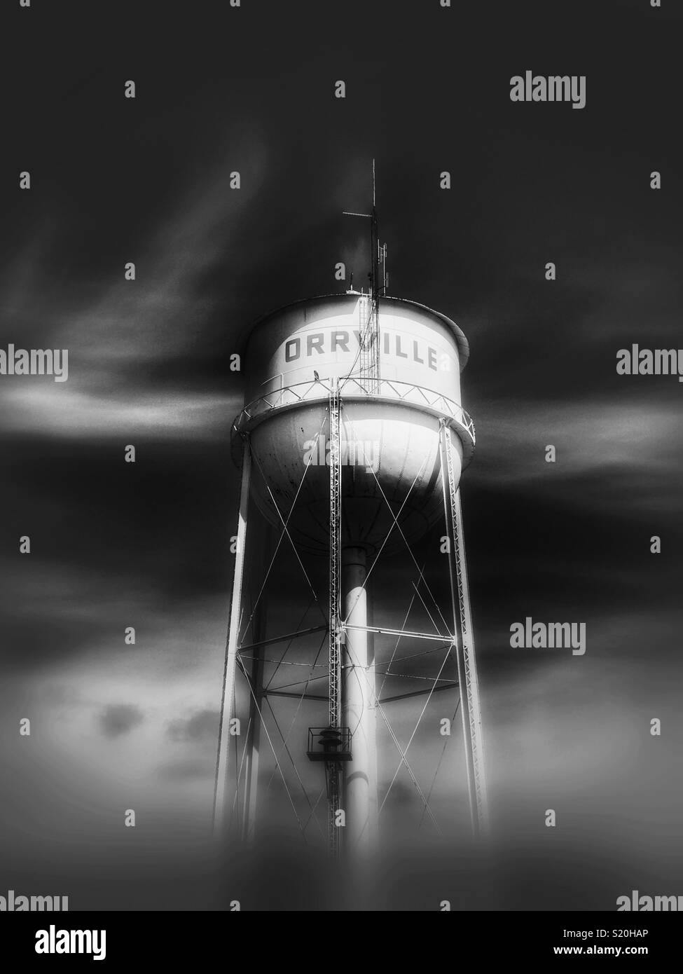 Orville Ohio Water tower - Image de stock capturée avec un smartphone