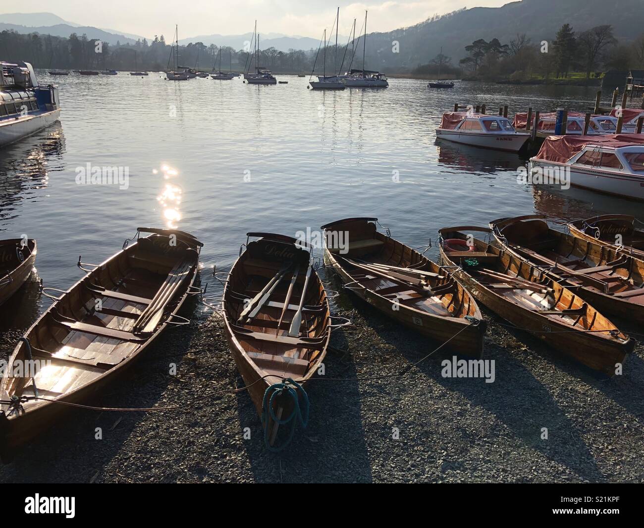 Bateaux sur le lac Windermere Banque D'Images