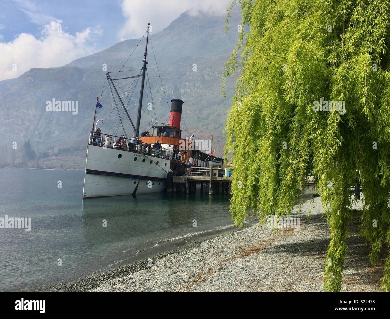 Prêt à prendre TSS Earnslaw personnes retour à Queenstown Banque D'Images