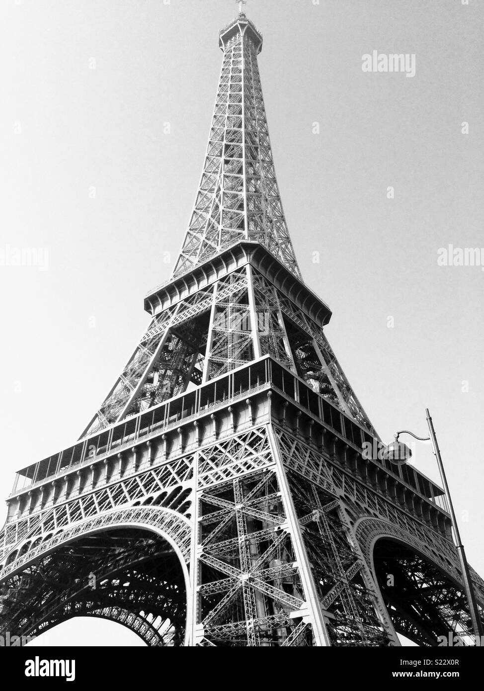 Photo de la Tour Eiffel à Paris sur notre rupture. Banque D'Images