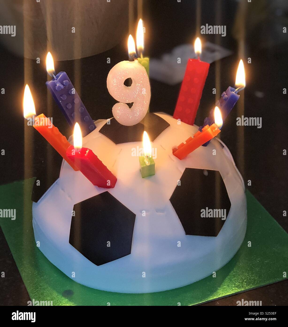 Tous Les 9 Ans Gateau De Reve Que Demander De Plus Un Garcon Photo Stock Alamy Tous Les 9 Ans Gateau De Reve Que Demander De Plus Un Garcon Photo Stock Alamy
