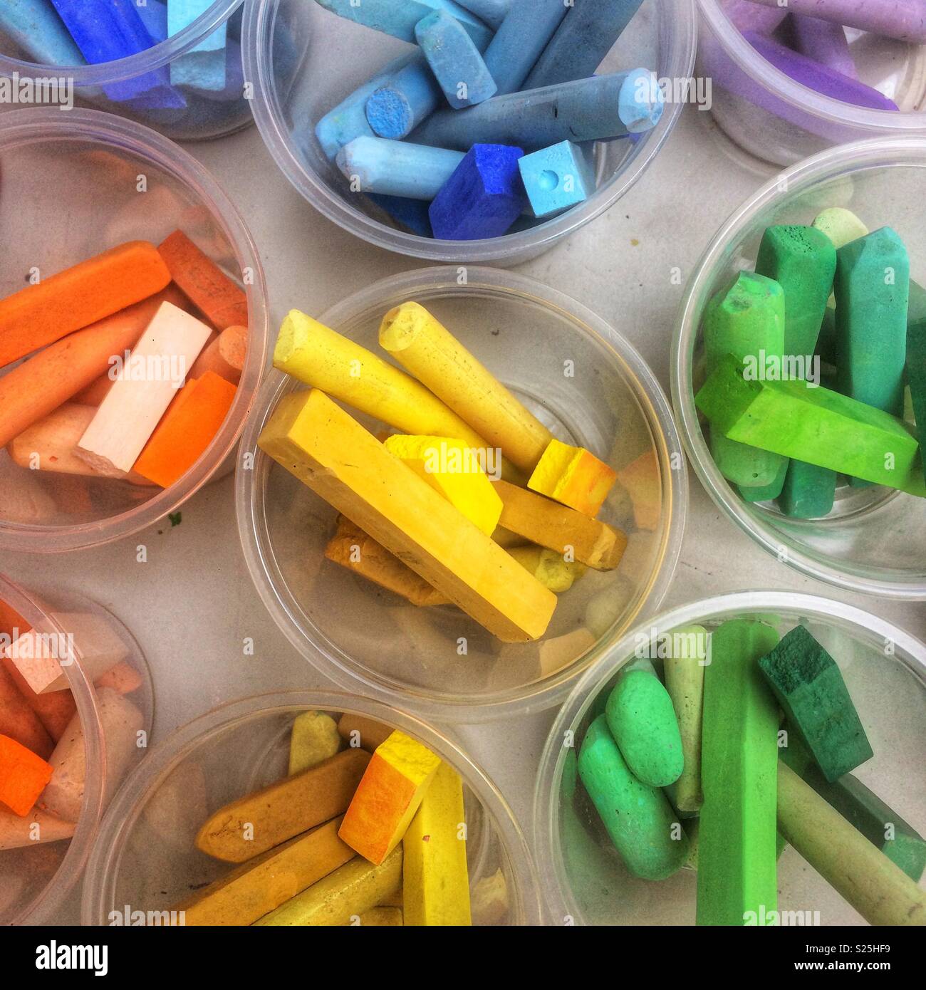 Pots de craie de couleur Banque D'Images