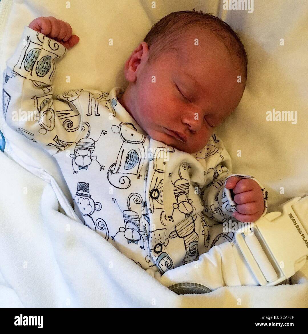 1 Semaine Bebe Garcon Banque De Photographies Et D Images A Haute Resolution Alamy