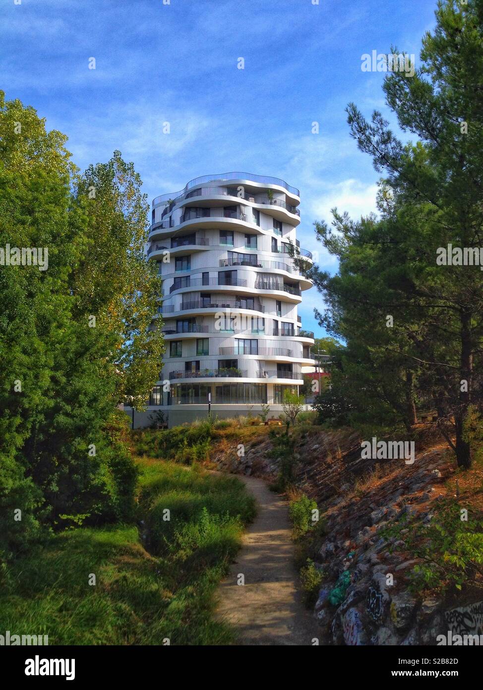 Folie divine, un bâtiment moderne situé dans le quartier Lironde, Montpellier France Banque D'Images