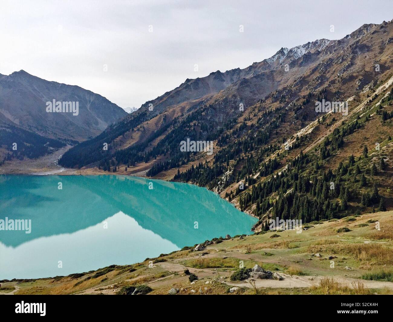 Le "Grand Lac" près de Almaty (Kazakhstan). Banque D'Images