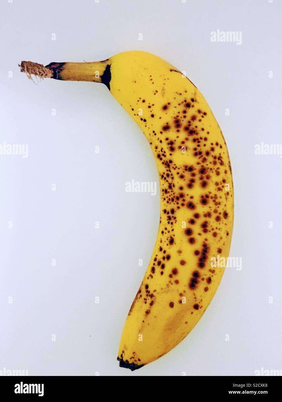 Banane avec la peau brune. Banque D'Images