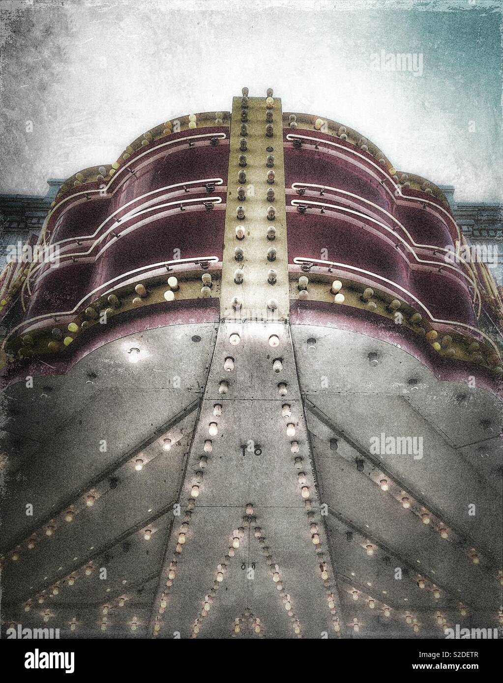 Lincoln Theatre chapiteau dans Massillon, Ohio - Image de stock capturée avec un smartphone
