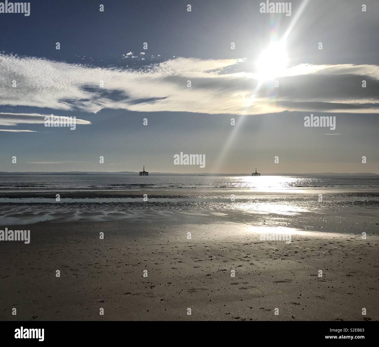 Leven beach, à l'huile de forage dans la Suite Banque D'Images