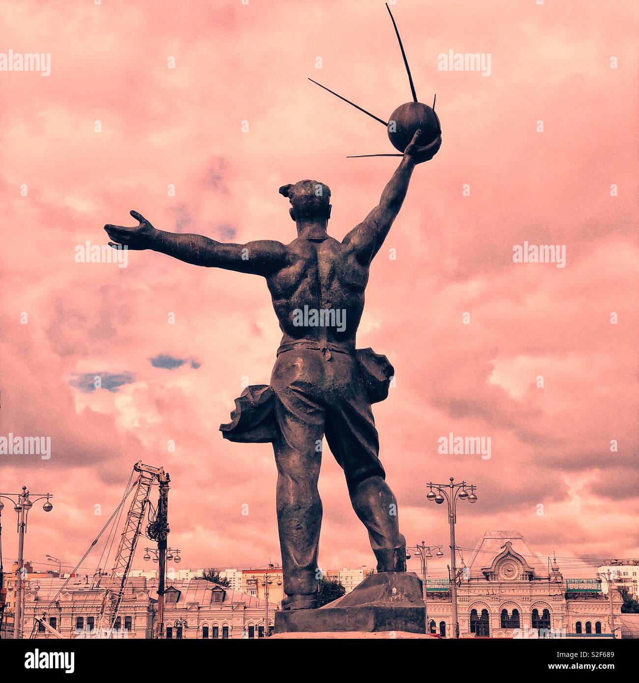 Monument à PS-1 'Sputnik-1' ,le premier satellite artificiel de la Terre, à Moscou, Russie Banque D'Images