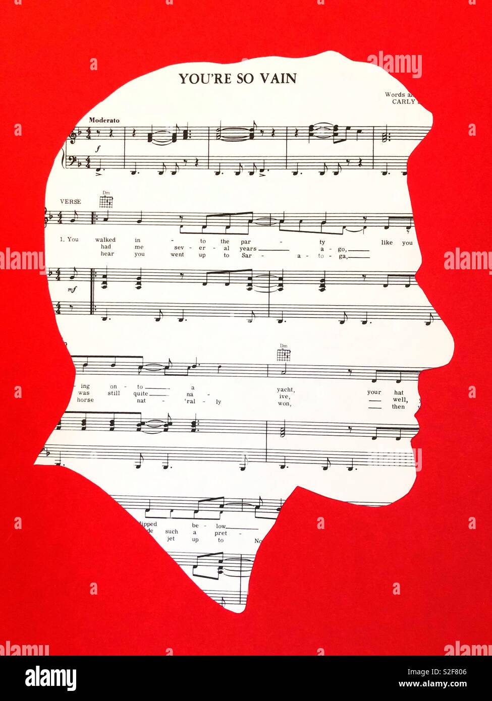 Paper Cut out d'un homme fait avec des partitions de chanson "Vous êtes si vain". Banque D'Images