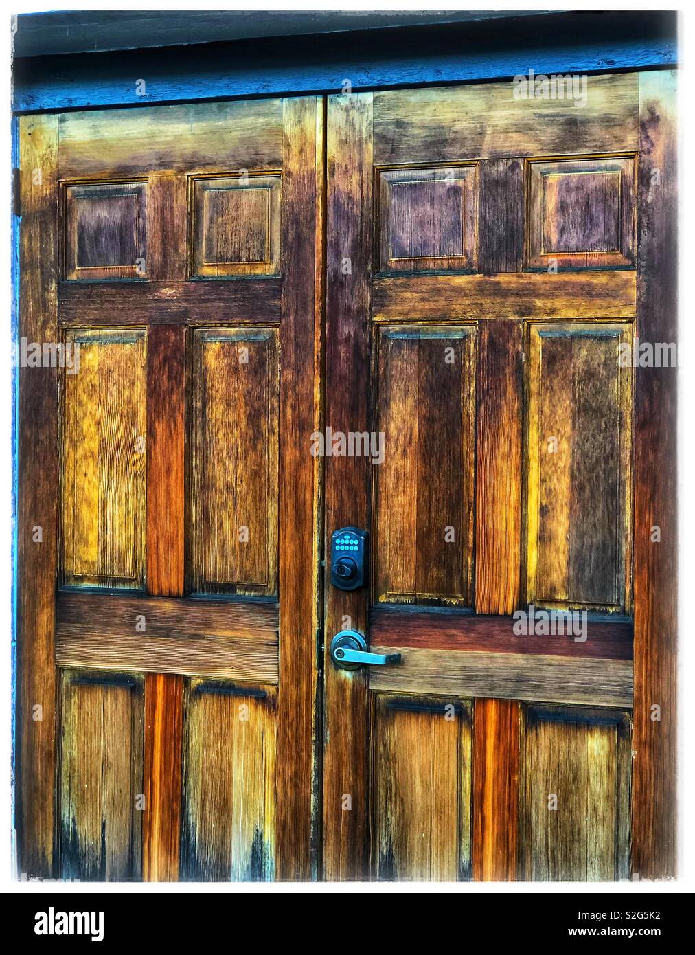 Old weathered portes de bois Banque D'Images