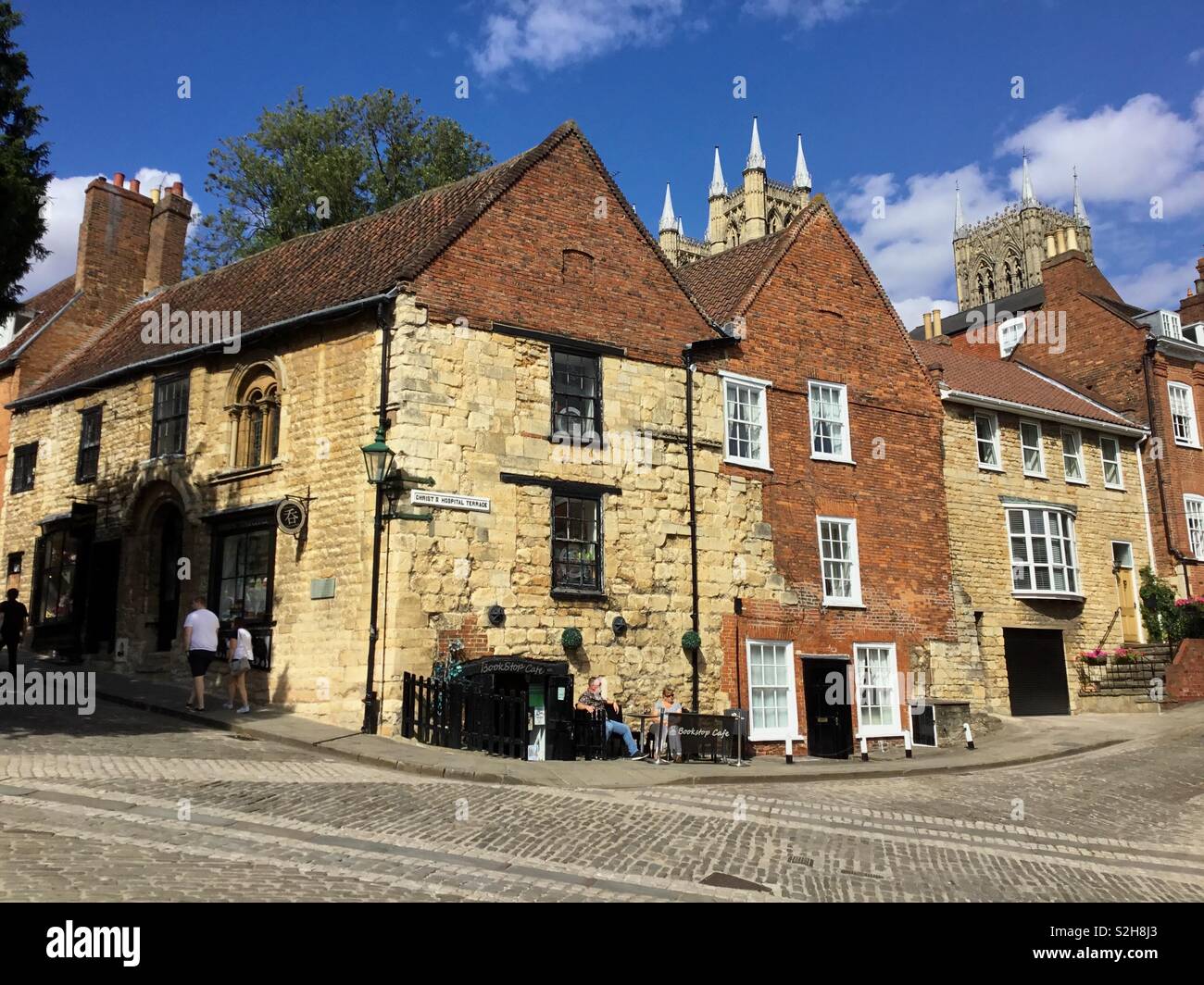 La maison 'Norman' sur la colline escarpée, Lincoln, un premier étage hall médiévale romane du 13e siècle et l'un des cinq 'Juifs' maisons médiévales en Angleterre, qui avait des résidents juifs. - Image de stock capturée avec un smartphone