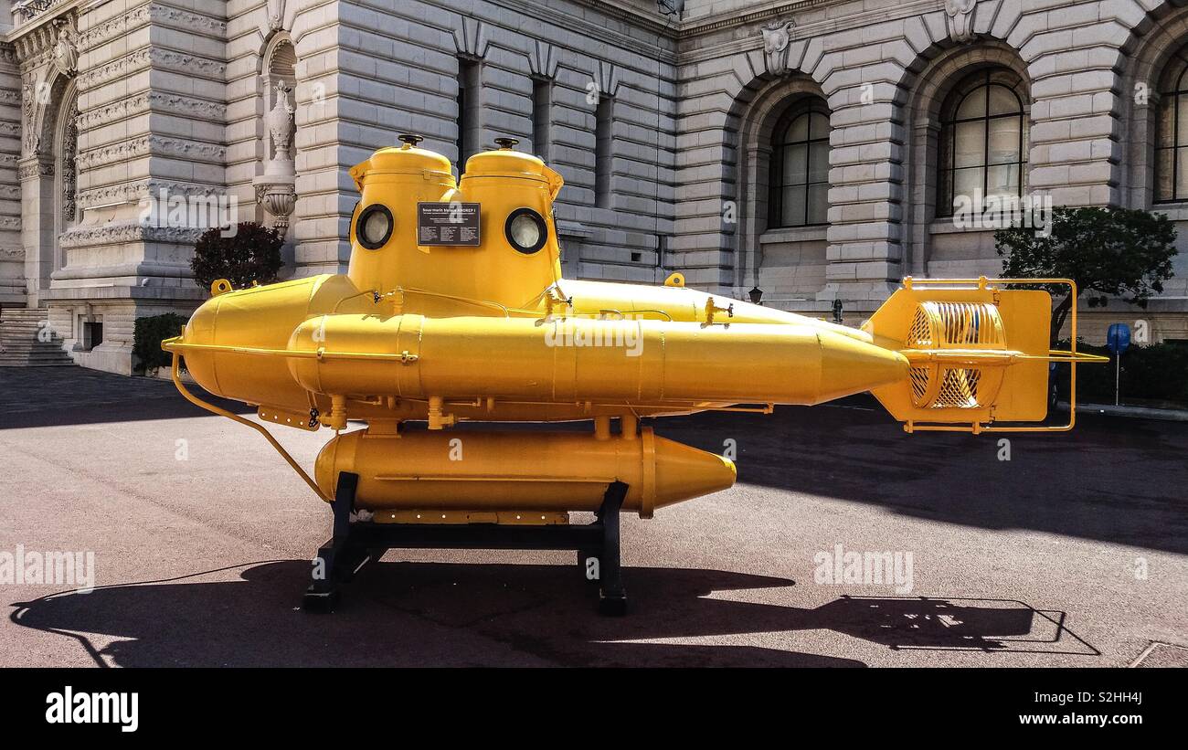 Sous-marin jaune utilisée par Jacques-Yves Cousteau. Également connu sous le nom de Musée Océanographique de Monaco Banque D'Images