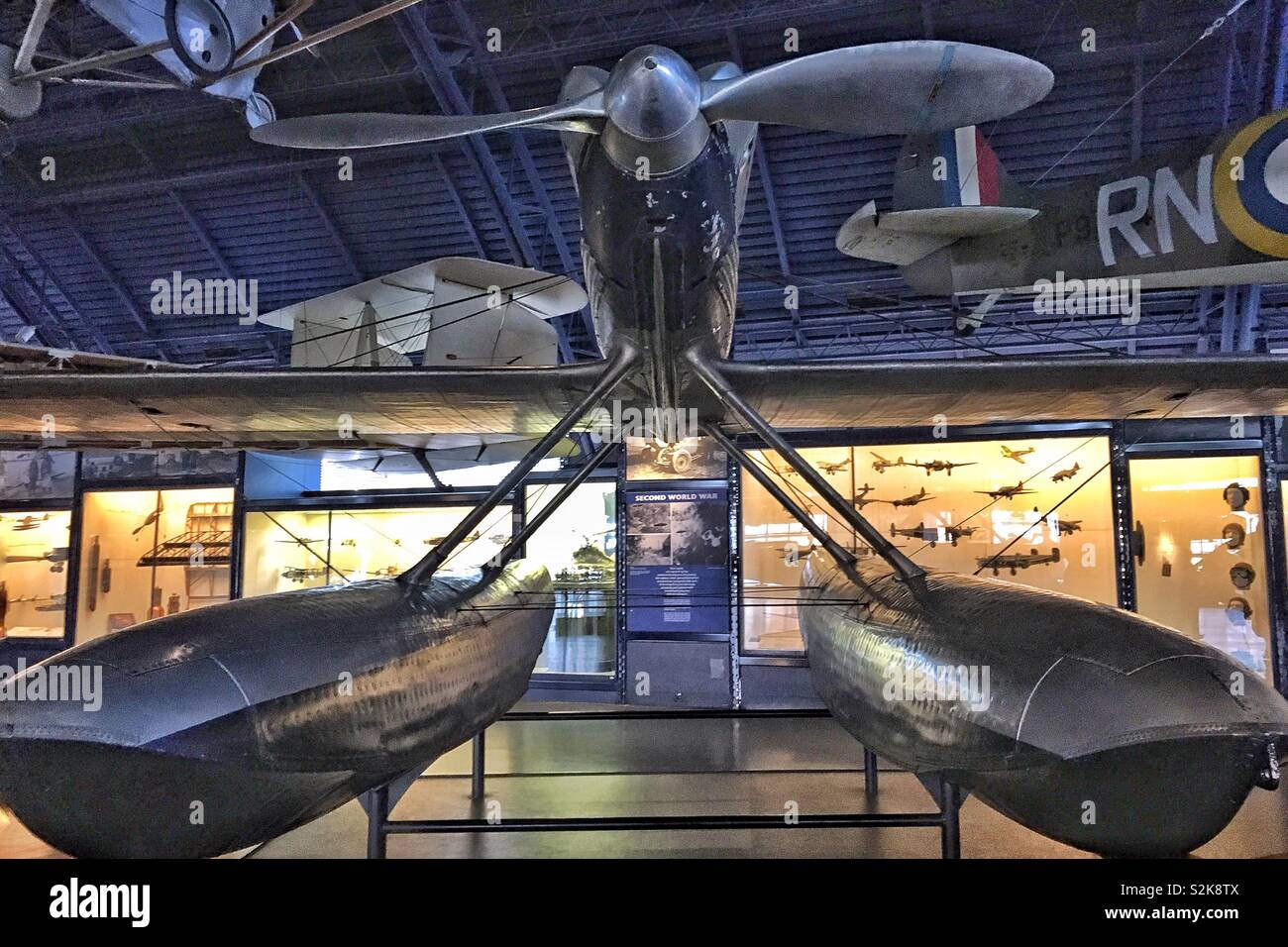 Hydravion Supermarine Schneider trophy en Science Museum London - Image de stock capturée avec un smartphone