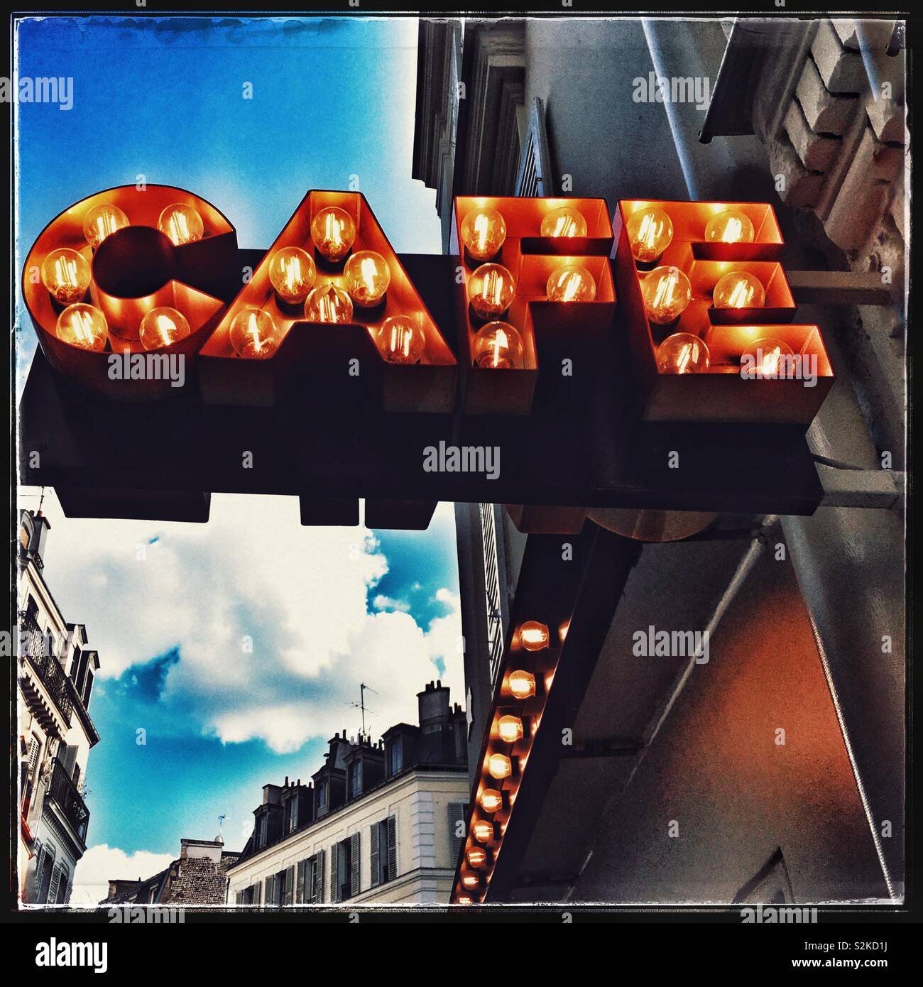 Café ampoules sign in Montmartre- Paris- France Banque D'Images