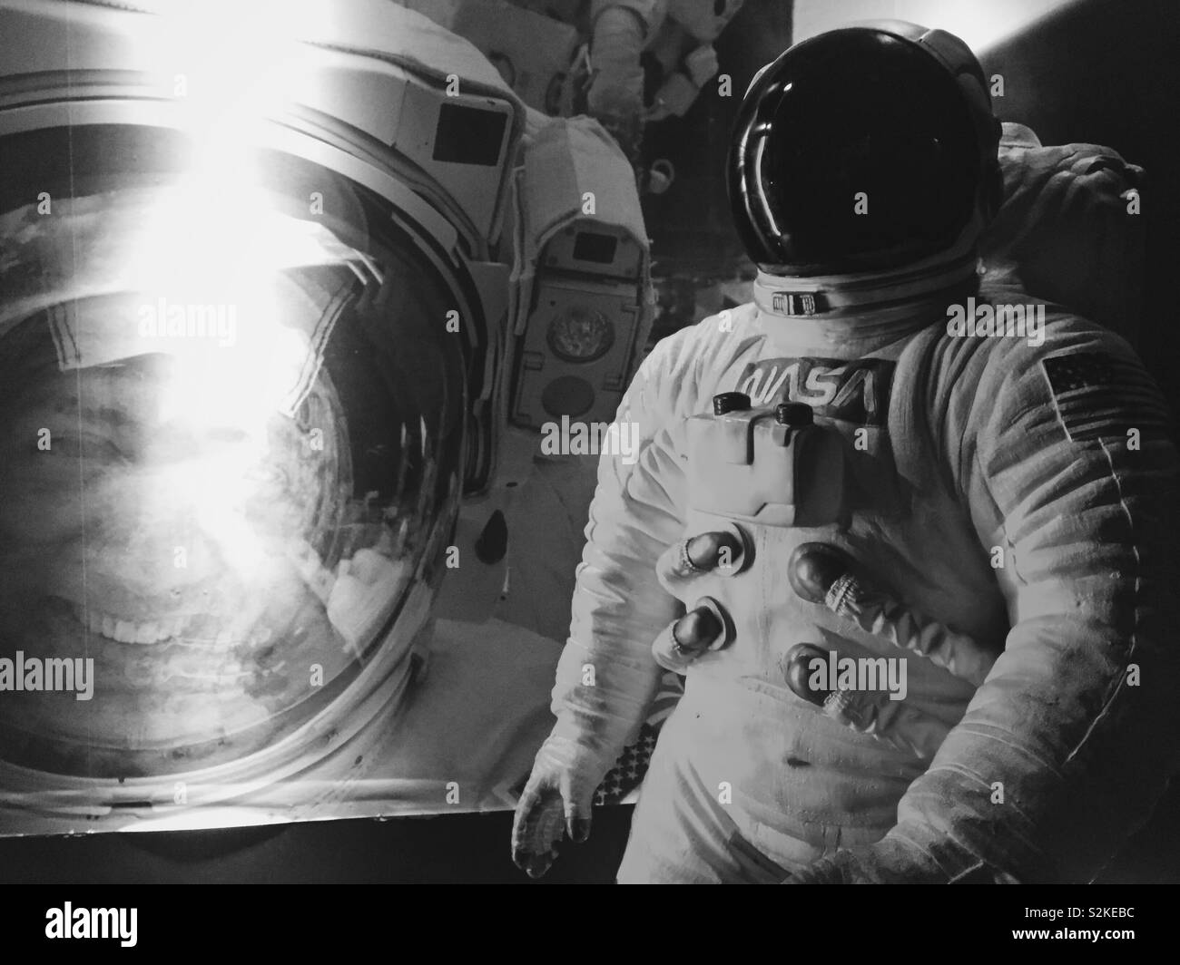 L'astronaute Spaceman statue en musée de l'espace - Image de stock capturée avec un smartphone