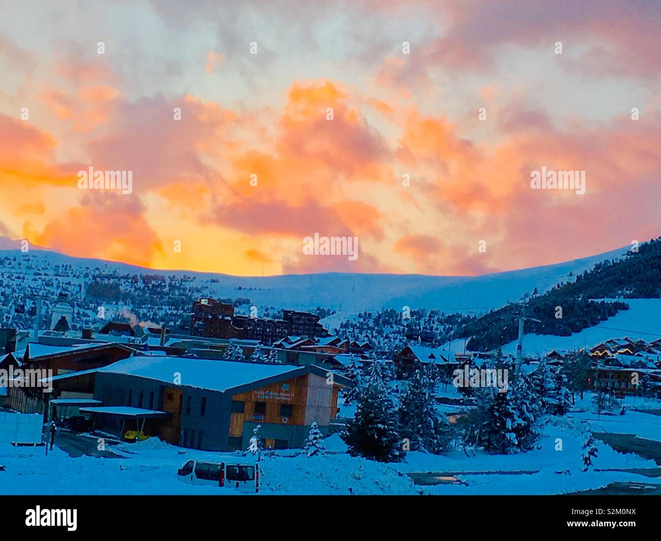 En début de soirée dans les Alpes, l'Alpe d'Huez, France Banque D'Images