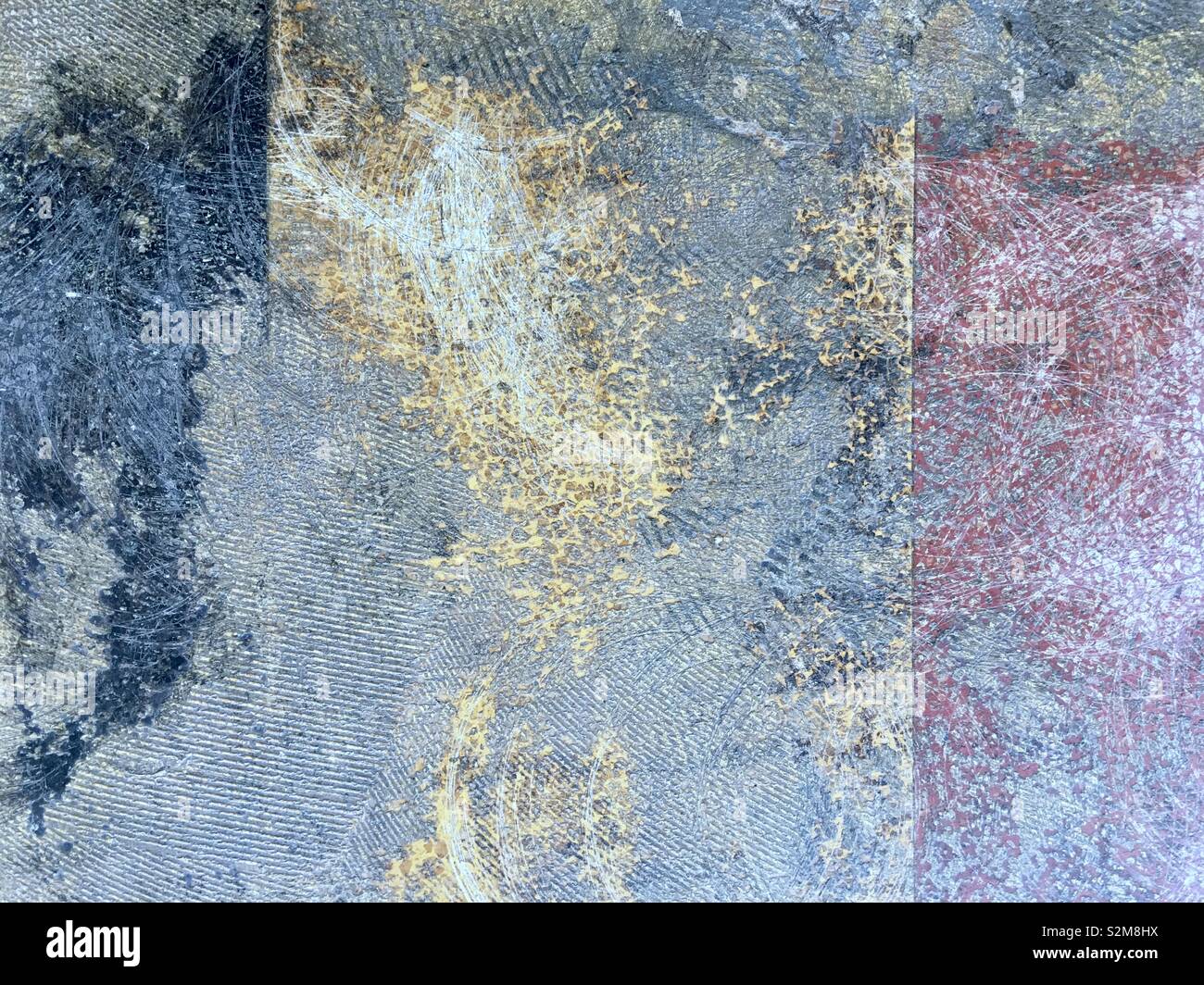 Sol en béton avec revêtement de sol de couleur reste sur la surface texturée, rugueux - Image de stock capturée avec un smartphone
