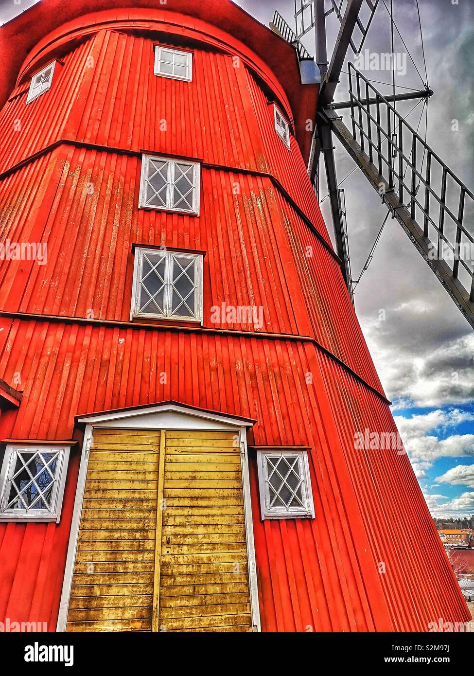 Moulin à Vent de Strangnas, Sodermanland County, Suède, Scandinavie. Le style néerlandais en bois moulin a été construit en 1855 Banque D'Images