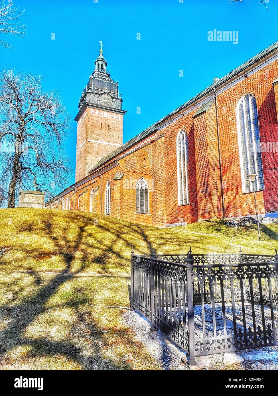 La Cathédrale de Strängnäs au lever du soleil, Sodermanland County, Suède, Scandinavie Banque D'Images