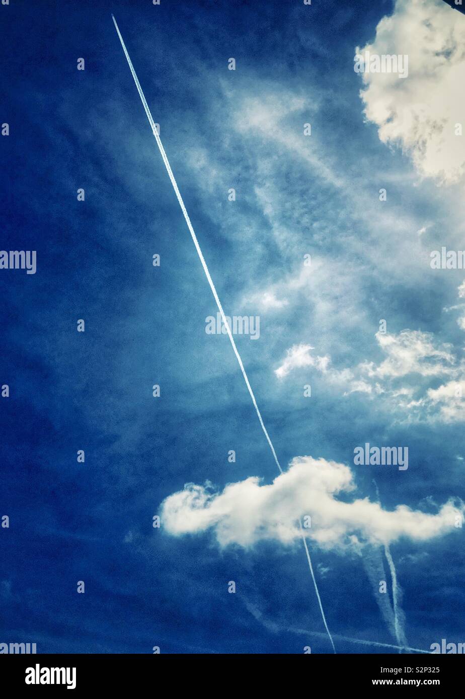 Traînée de condensation Banque D'Images