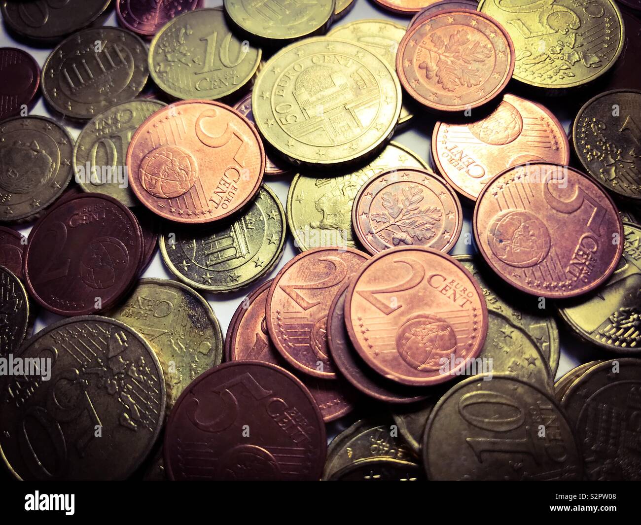 Gros tas de pièces en euro Banque D'Images