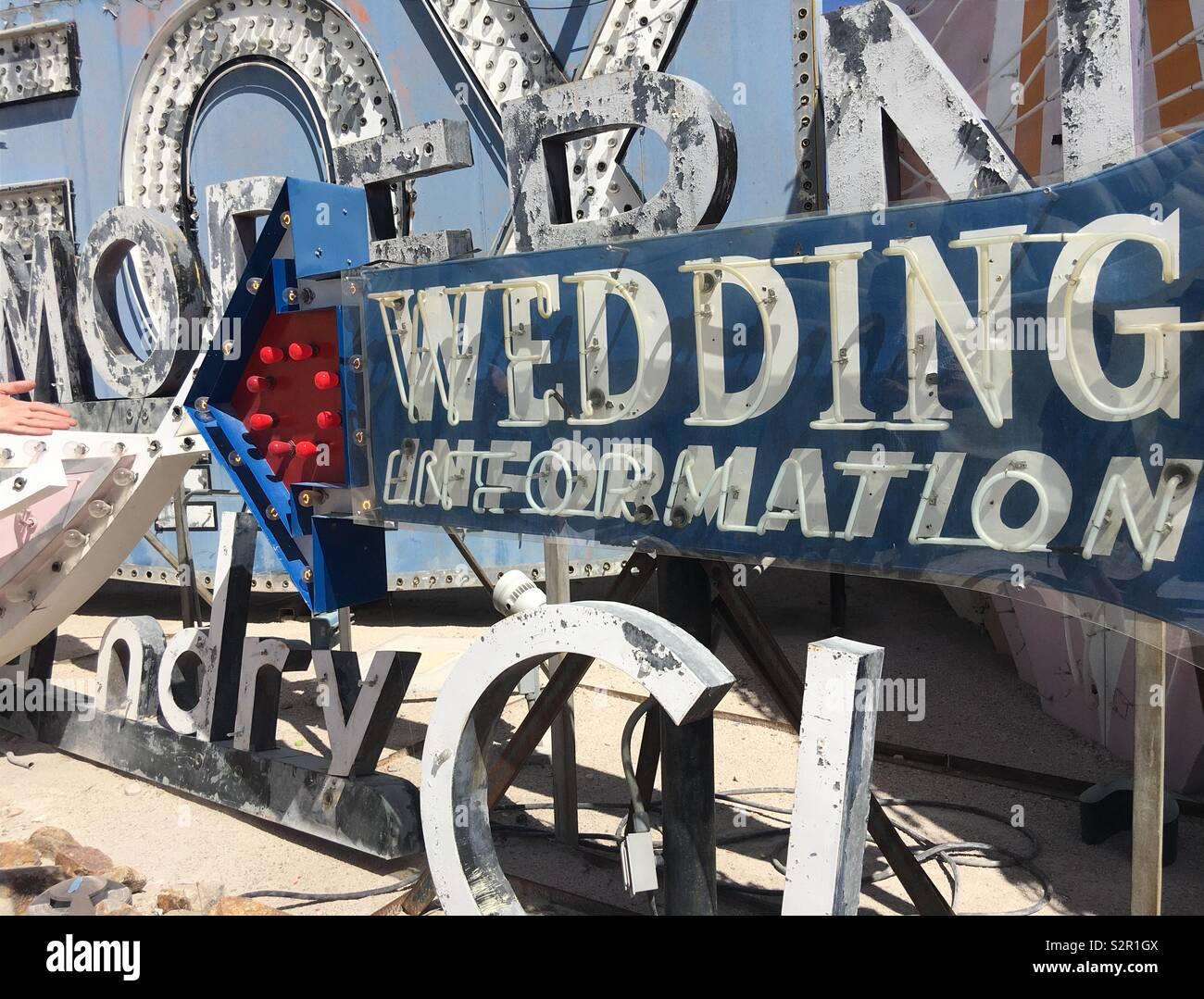 Signe de l'information mariage de Las Vegas au Neon Museum, Las Vegas, Nevada. Banque D'Images