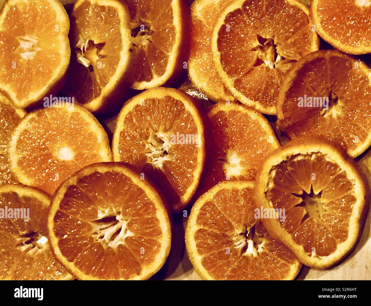 Les oranges séchées et déshydratées sur l'affichage Banque D'Images