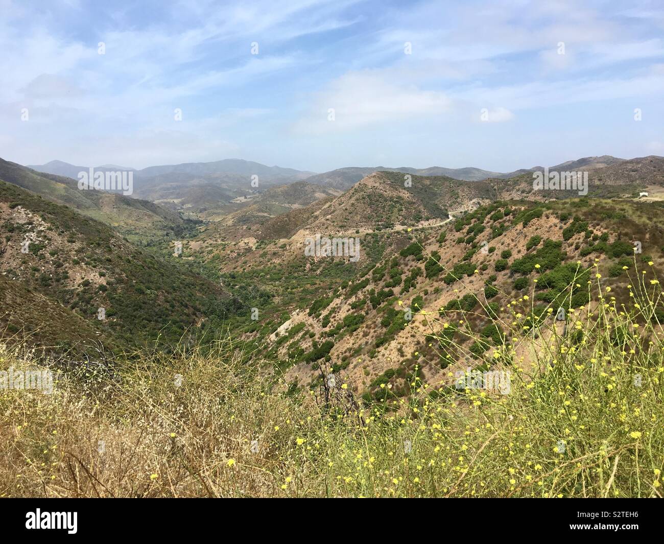 Vue d'ensemble des montagnes de Santa Monica Recreation Area, près de Westlake Village, Californie du Sud Banque D'Images
