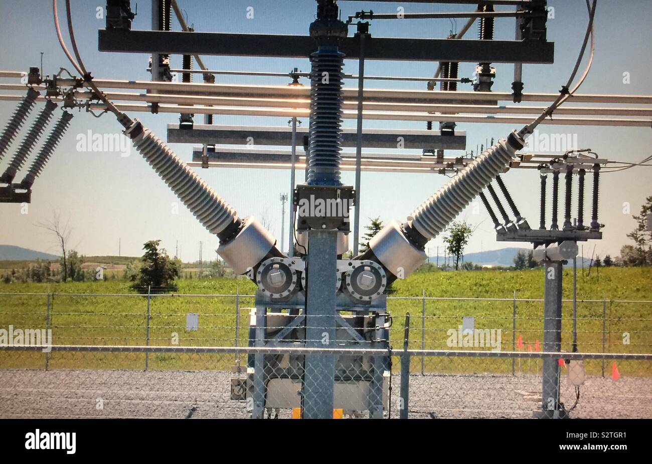 Transformateur électrique et installation de transmission Banque D'Images