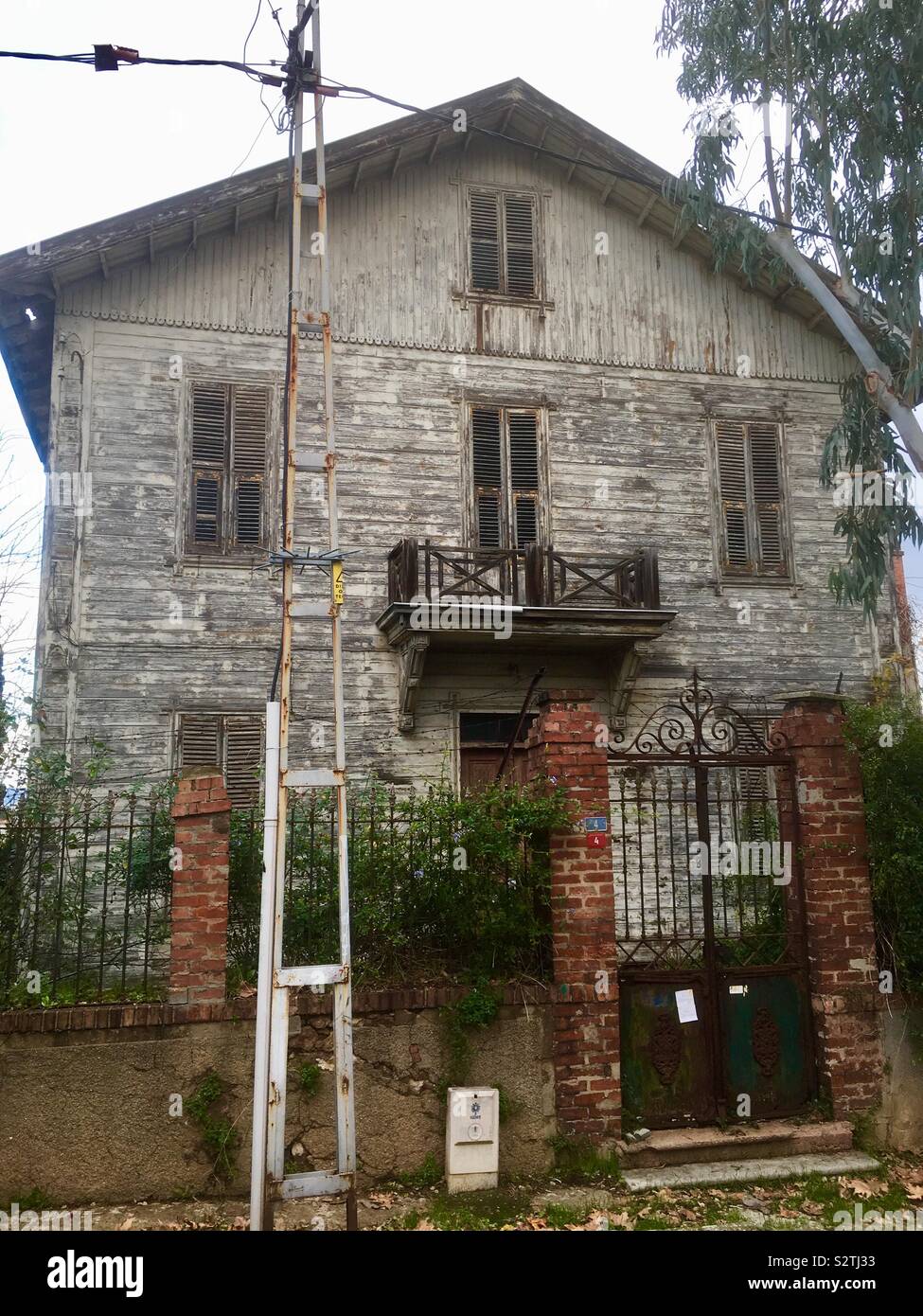 Vieille maison de bois sur l'île de Heybeliada Prince Istanbul Banque D'Images