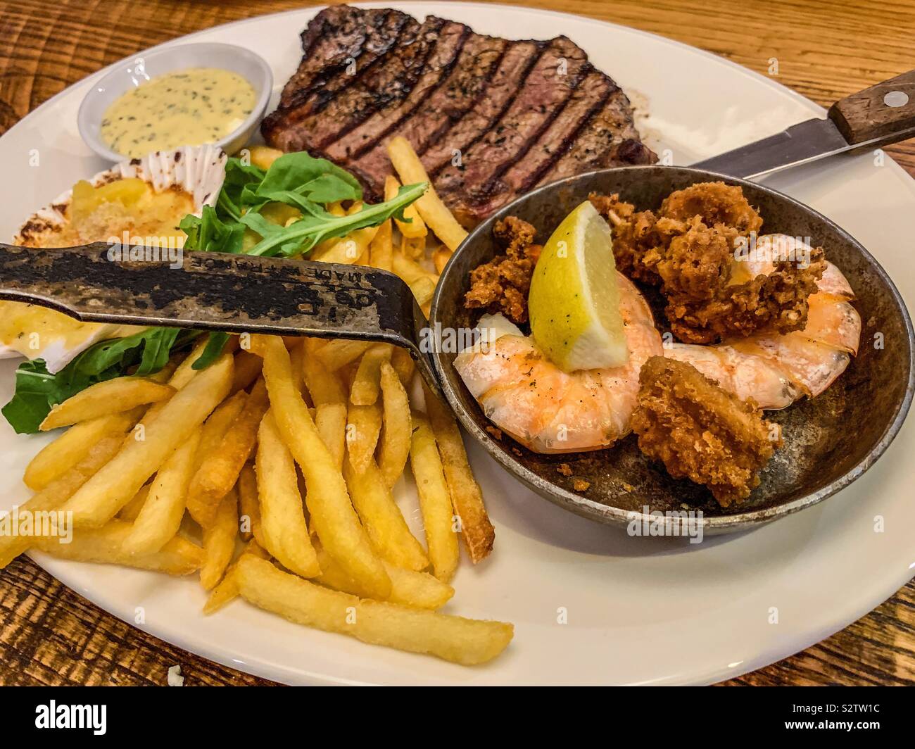 Mixed Grill Surf and Turf Banque D'Images