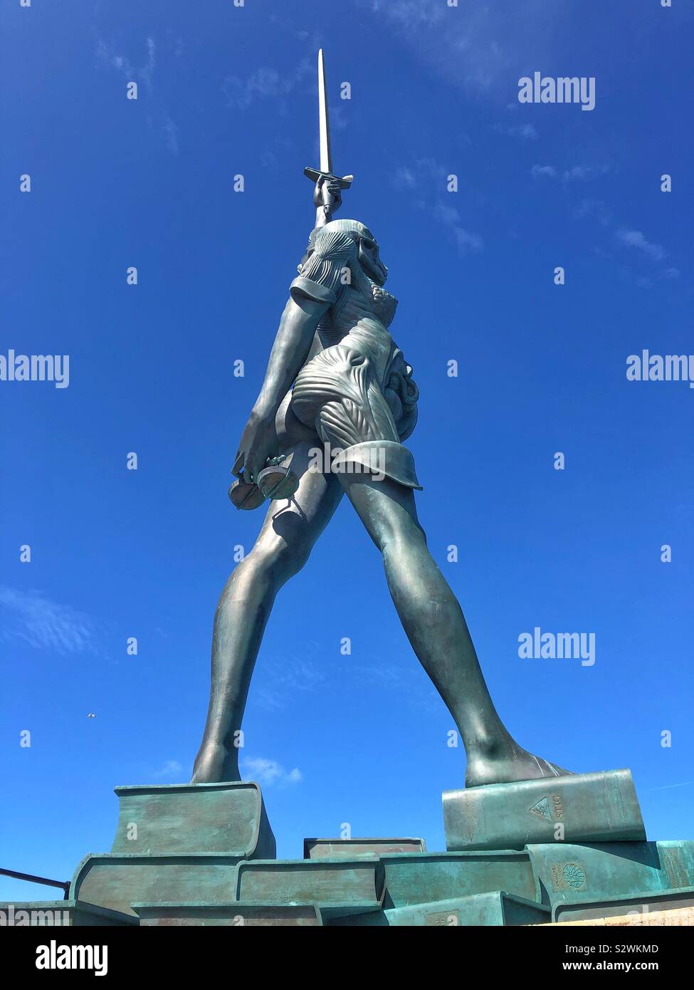 Sculpture- Verity par Damien Hirst sur Ilfracombe port. Banque D'Images