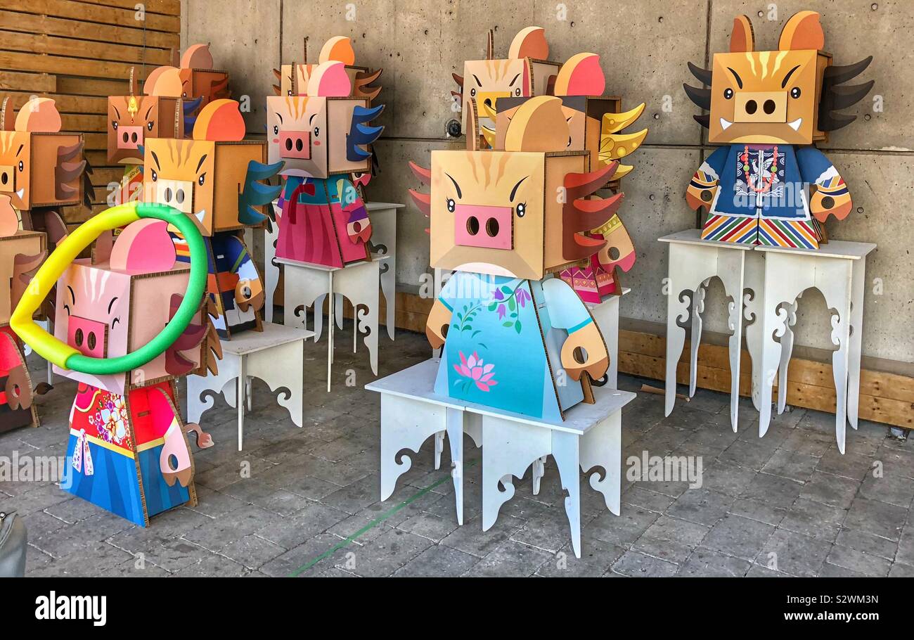 Un jeu taïwanais, lancer l'anneau de gagner un prix. - Image de stock capturée avec un smartphone