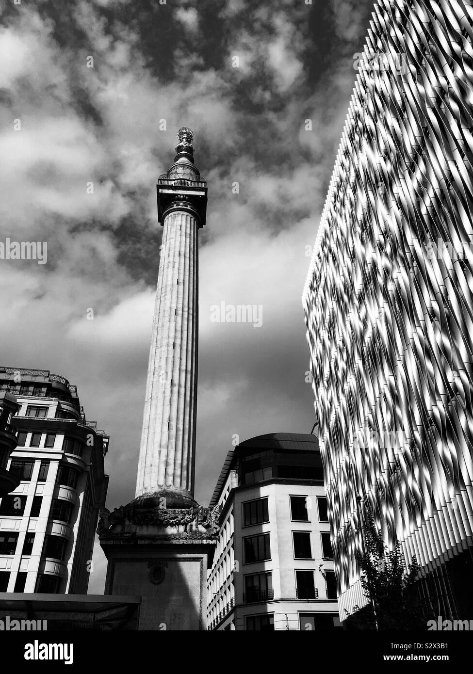 Grand Incendie de Londres monument à la soirée Banque D'Images