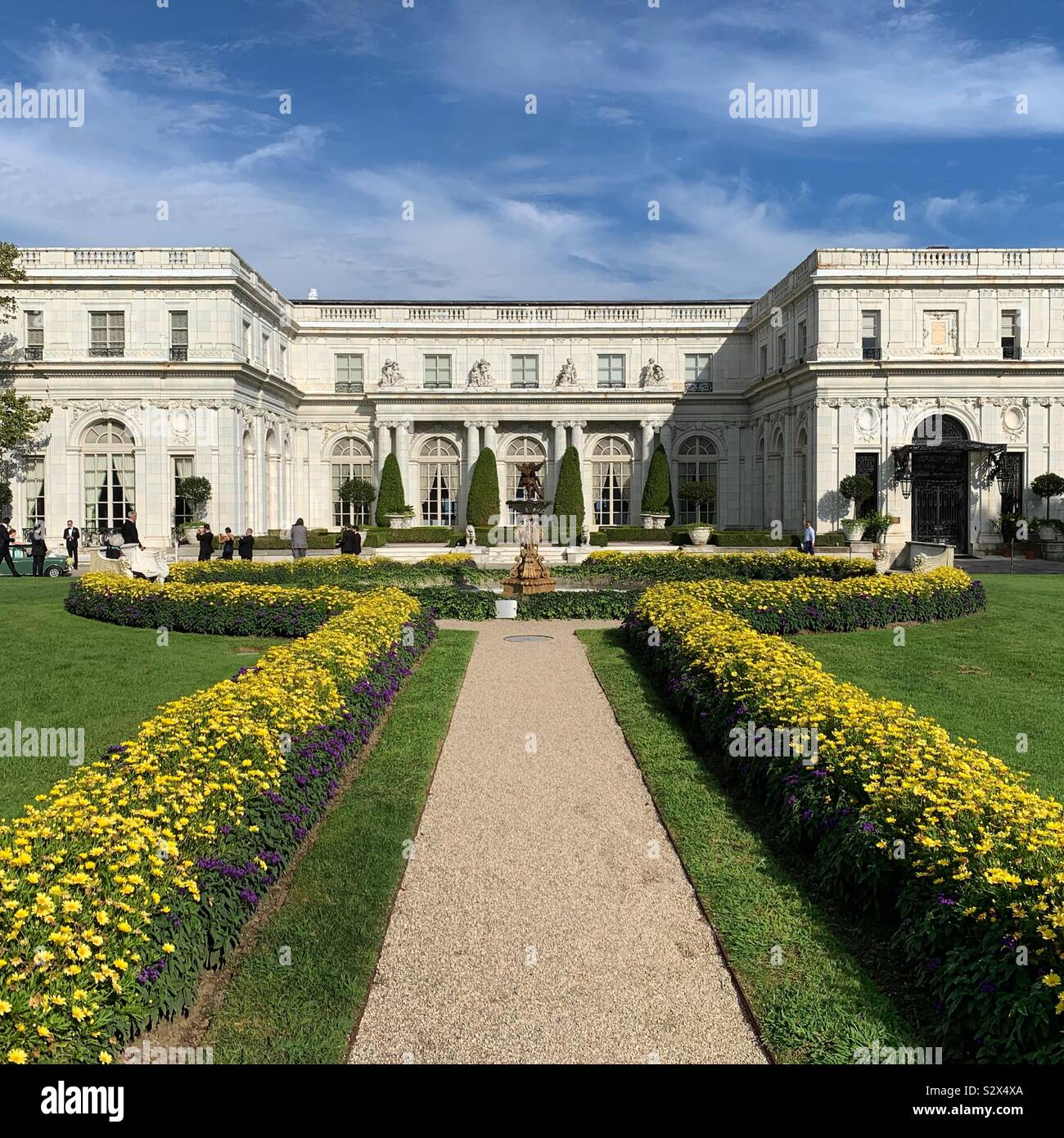 Rosecliff, conçu par les architectes McKim Mead et White et achevé en 1902, Newport, Rhode Island, United States. - Image de stock capturée avec un smartphone