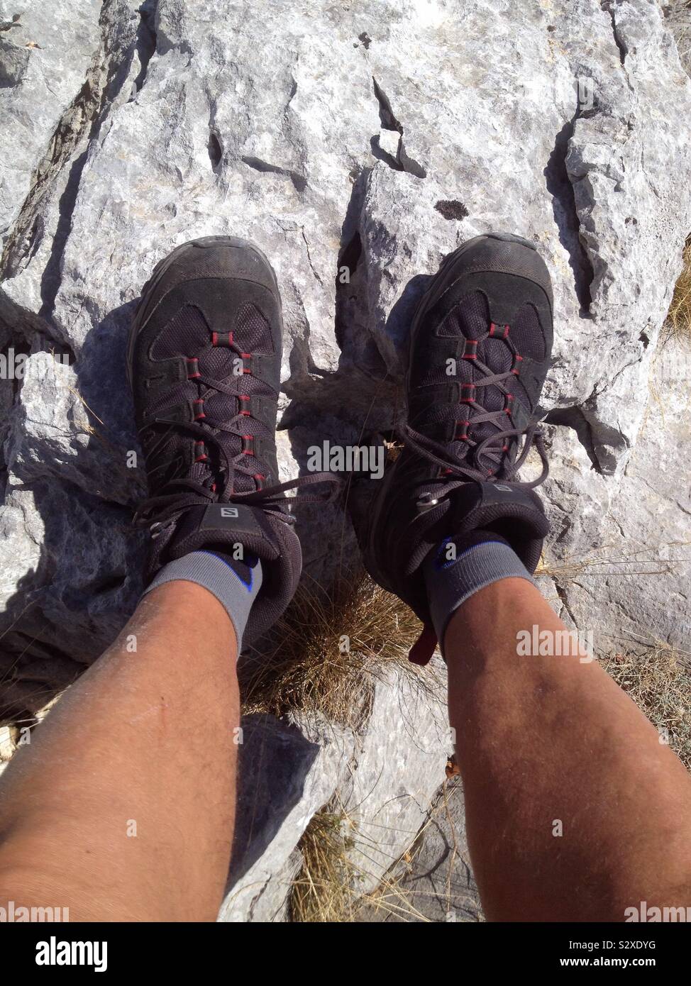 Chaussures de randonnée - Image de stock capturée avec un smartphone