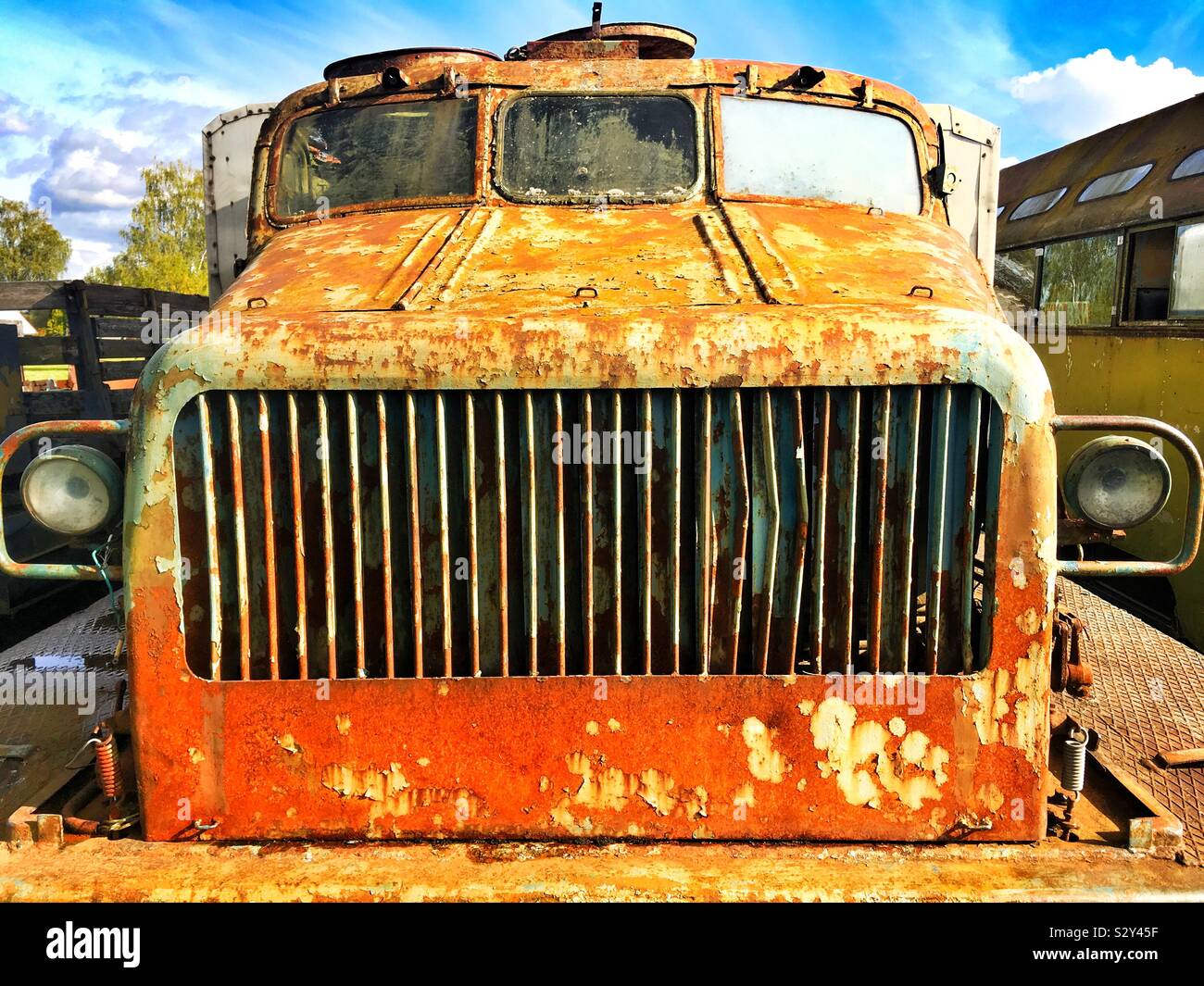 Musée de véhicules soviétique, JÄRVA-JAANI, Estonie - Image de stock capturée avec un smartphone