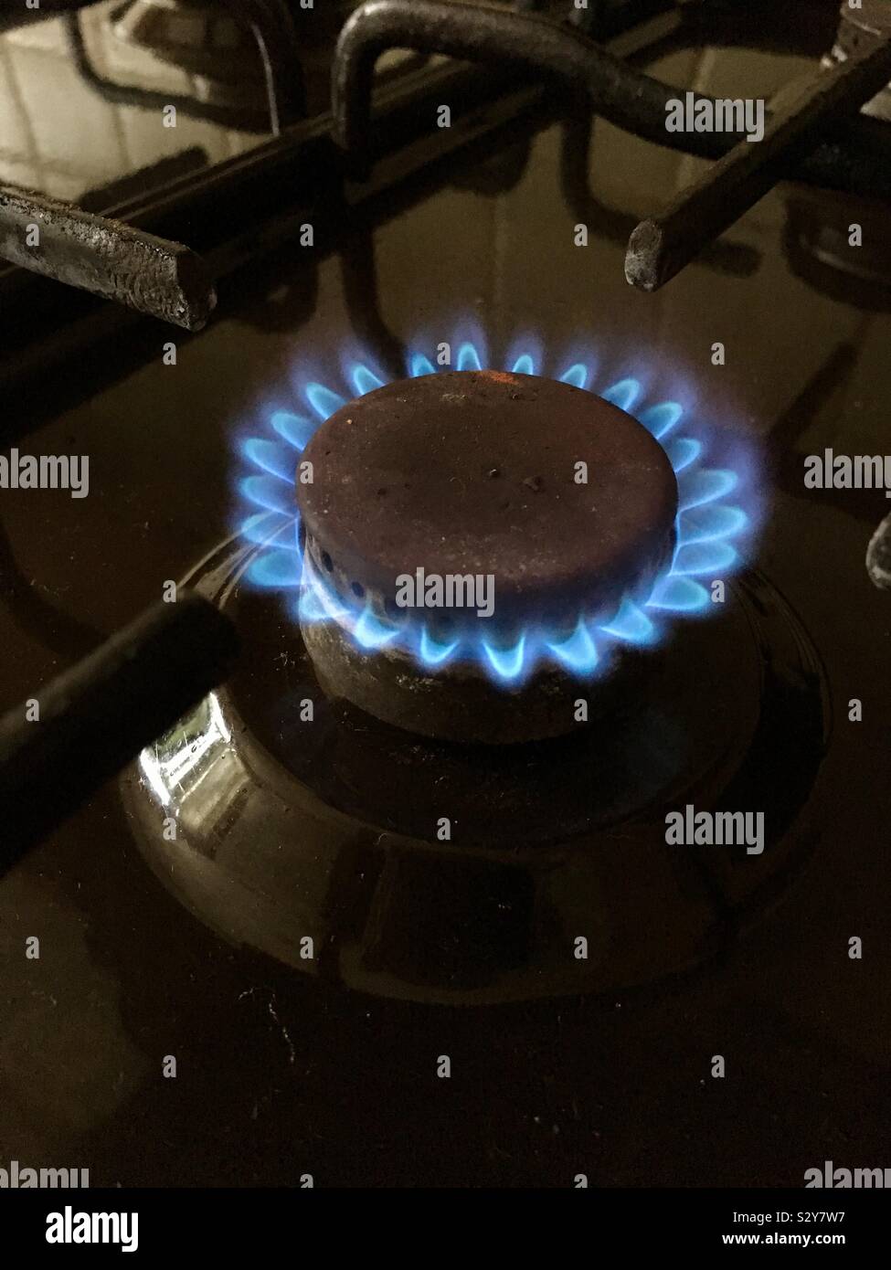 L'anneau de gaz sur une cuisinière Banque D'Images