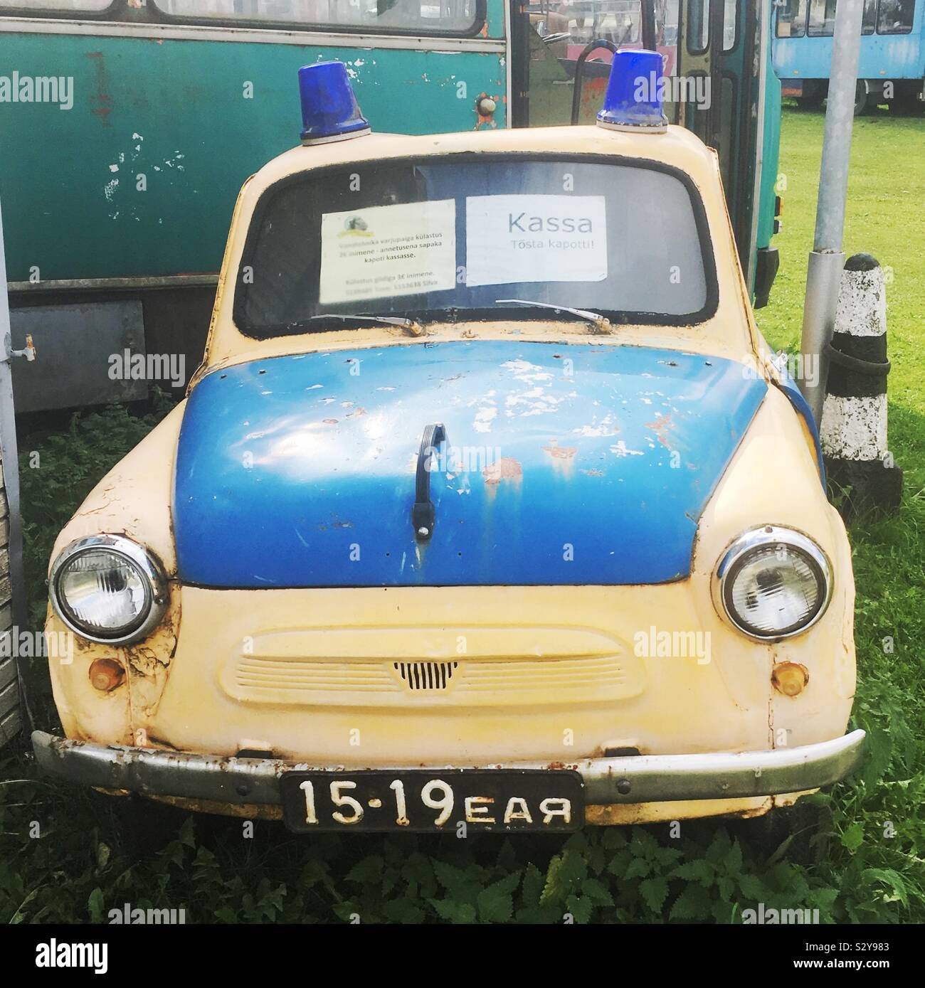 Musée de véhicules soviétique, JÄRVA-JAANI, Estonie - Image de stock capturée avec un smartphone