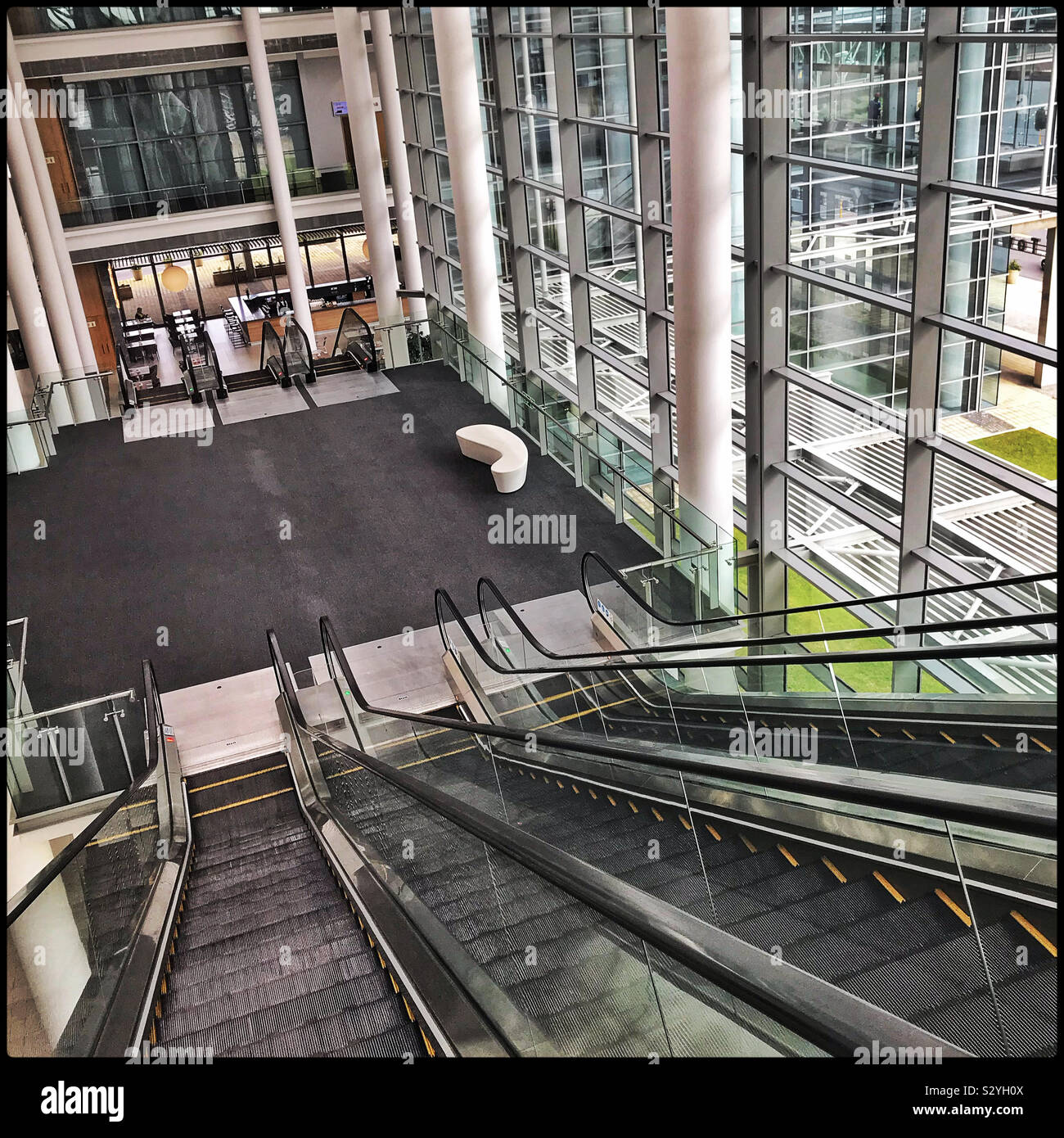 Escaliers mécaniques dans le CTICC 2. Banque D'Images