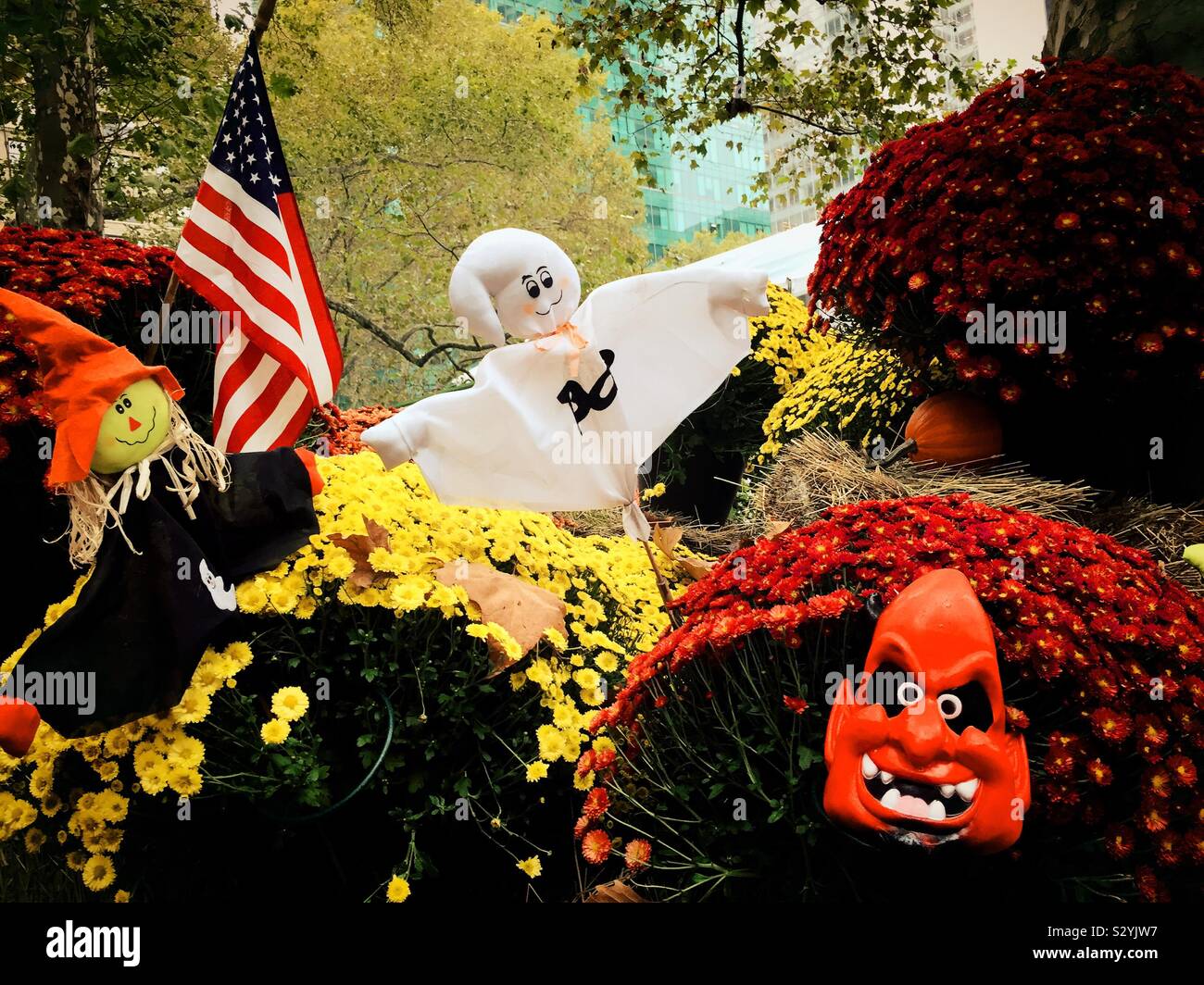 Décorations Halloween à Bryant Park, New York City, USA Banque D'Images