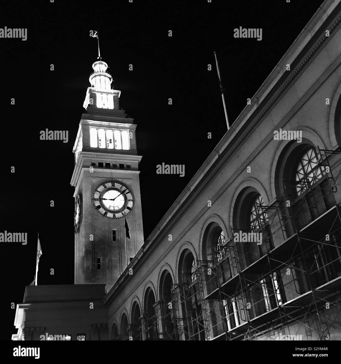 Ferry Building, San Francisco, en noir et blanc - Image de stock capturée avec un smartphone