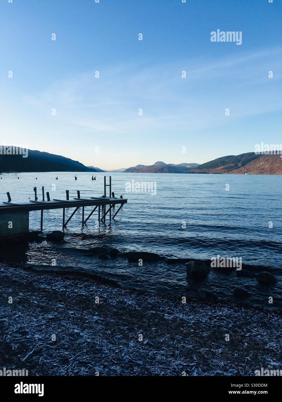 Matin d'hiver sur les rives du Loch Ness Banque D'Images